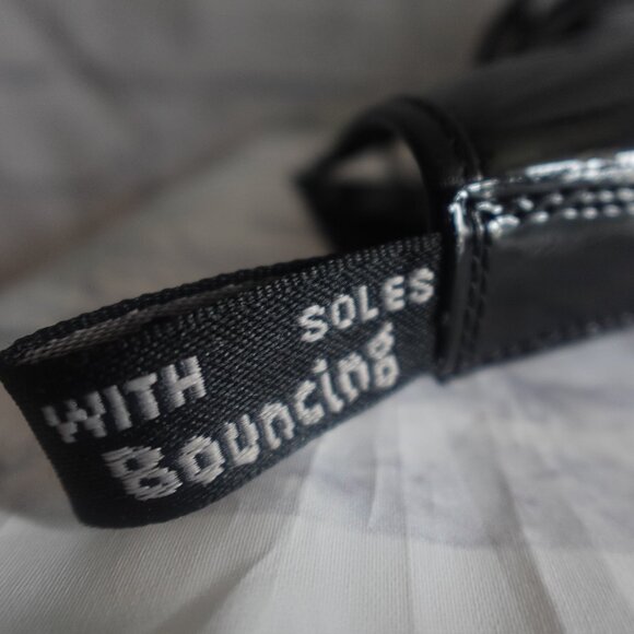 Dr. Martens 1460 Mono Patent Leather Lace Up Boots - Picture 8 of 14